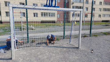 Заменены сетки на футбольных воротах